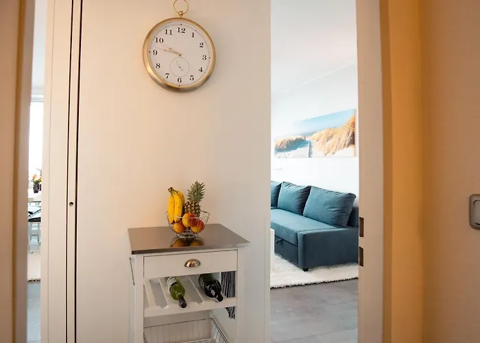 Foerdemuschel Mit Meerblick